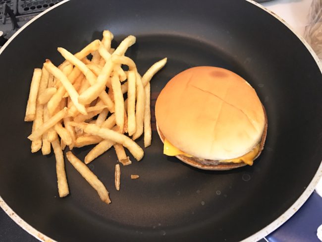 ハッピーセットをフライパンで